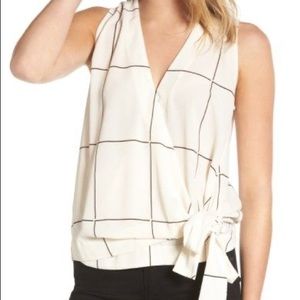 ‼️ 3 for $12 ‼️ Trouvé Tie Front Sleeveless Top